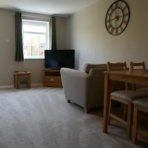 2-bedroom-house-walking-distance-to-city-centre.yorkshirehotels.net/